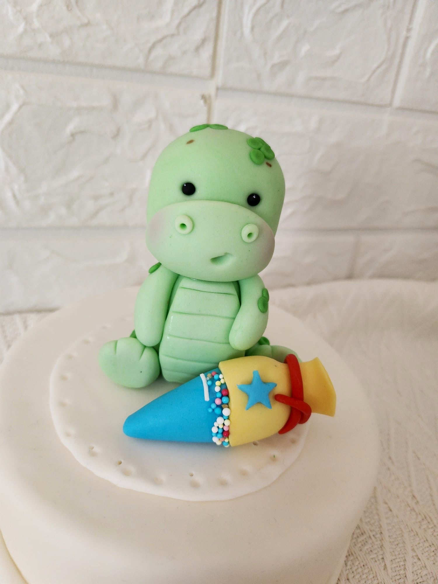 fondant figuren im kühlschrank aufbewahren Dino Lino ist Bereit für die Schule